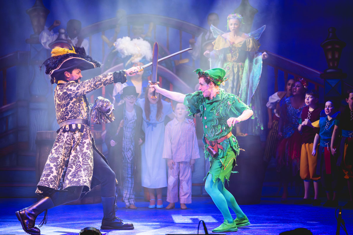 Traditional panto as its best <a href="/VicTheatre/">Victoria Theatre Hx</a> #Halifax as "Peter Pan" flies in - review here: on-magazine.co.uk/arts/yorkshire…