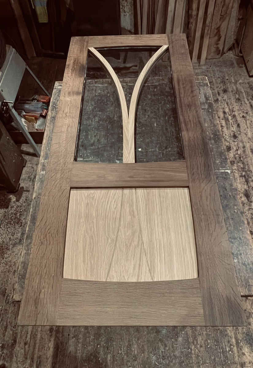 And it’s a wrap. All done and off for a Christmas break. 

Oak door.