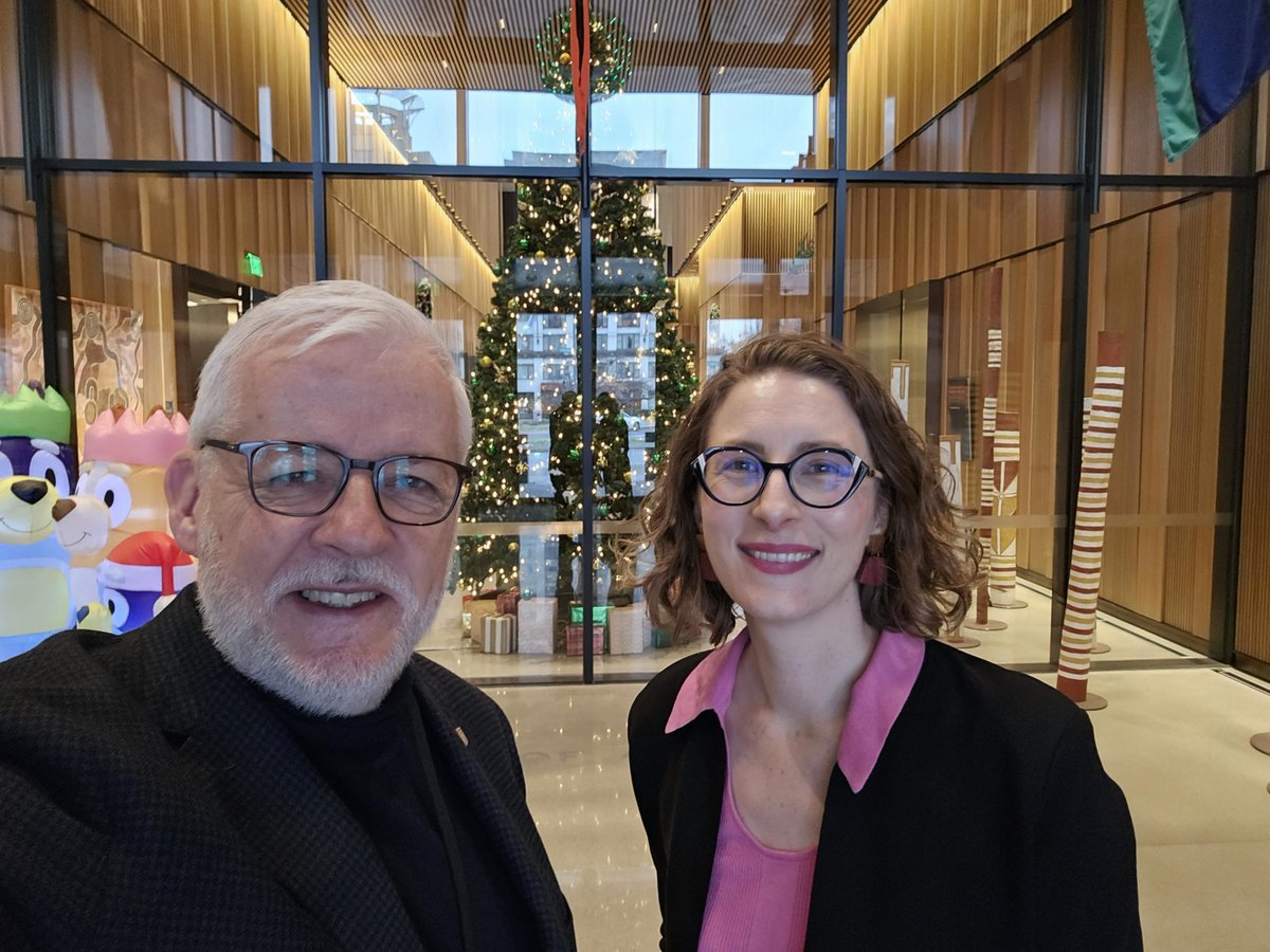 John Blaxland SFHEA FRSN FAIIA (@johnblaxland1) on Twitter photo Congratulations, Dayle Stanley, for your work with <a href="/FulbrightAssoc/">Fulbright Association</a> at <a href="/CSIS/">CSIS</a>. We at <a href="/ANUNorthAmerica/">ANU North America</a> <a href="/NSC_ANU/">ANU National Security College</a> are proud of you and wish you all the best for the next chapter! Congratulations, Dayle Stanley, for your work with <a href="/FulbrightAssoc/">Fulbright Association</a> at <a href="/CSIS/">CSIS</a>. We at <a href="/ANUNorthAmerica/">ANU North America</a> <a href="/NSC_ANU/">ANU National Security College</a> are proud of you and wish you all the best for the next chapter!