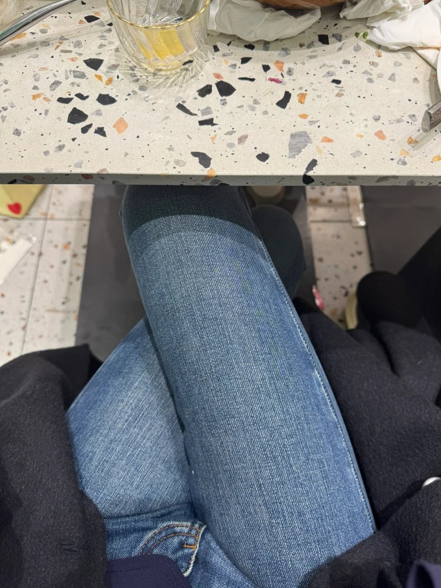 Daisychen88S's tweet photo. I think these jeans are really good-looking https://t.co/YqhOUBNPys