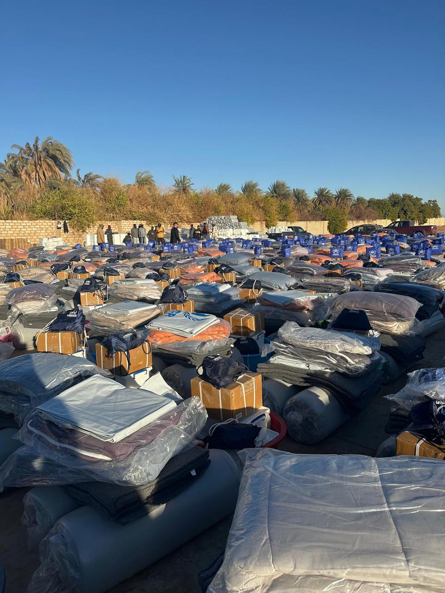 UNinLibya's tweet photo. They met with refugees &amp; host communities, visited child-friendly &amp; women’s safe spaces offering education &amp; psychosocial support, reviewed UN-renovated football stadium, observed distribution of food &amp; relief items at a registration center, &amp; held focus group discussions🇺🇳🇱🇾 https://t.co/sEVykgD3be