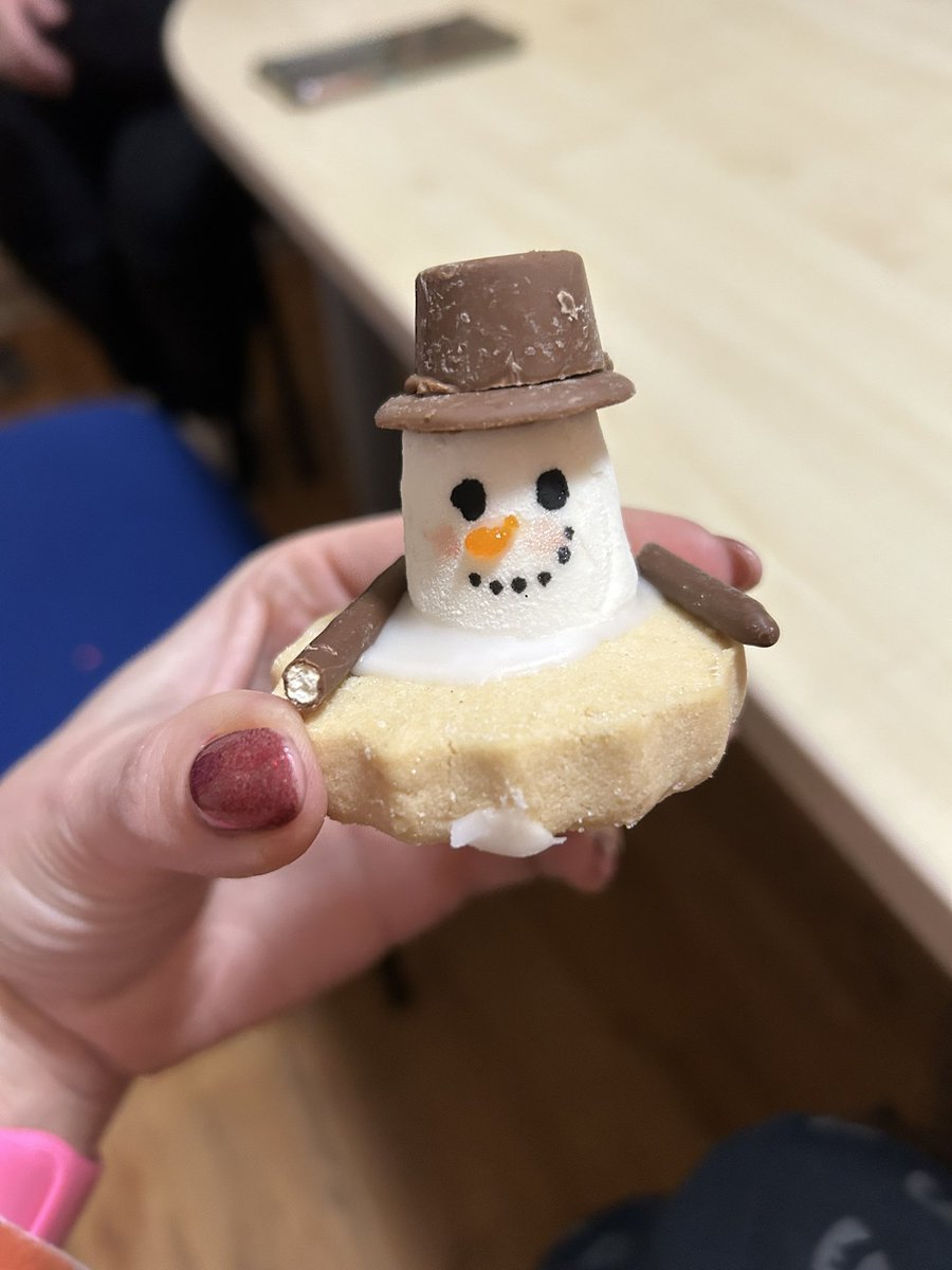The Cottage - Falkirk (@cottagefalkirk) on Twitter photo Well that is us all finished up for the holidays! We want to thank every single young person, parent and partnership agency who has supported us during 2024! Our young people were making these amazing snowmen this morning! Have a wonderful holiday everyone! <a href="/ASNFalkirk/">Falkirk Council ASN Service</a> Well that is us all finished up for the holidays! We want to thank every single young person, parent and partnership agency who has supported us during 2024! Our young people were making these amazing snowmen this morning! Have a wonderful holiday everyone! <a href="/ASNFalkirk/">Falkirk Council ASN Service</a>