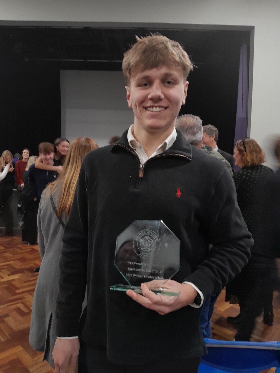 Pwsnews's tweet image. Thank you to all our former Year 13 students who joined us with their families for our presentation and awards evening yesterday.

You should be incredibly proud of your results and we wish you all the very best with your future endeavours. #learningforlife #EMATters