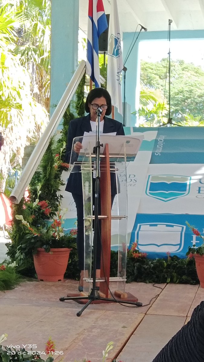 MayrelFuentes's tweet photo. Celebra hoy #MicasaUcf , su 45 Aniversario. Muchas Felicidades para todos, ejemplo de compromiso y entrega. #UniversidaddeCienfuegos
@ArmandoRguezB @citmacuba @adianez_taboada @AndreaArmasRodr @CitmacfgDeleg https://t.co/xJlHpDEwJl