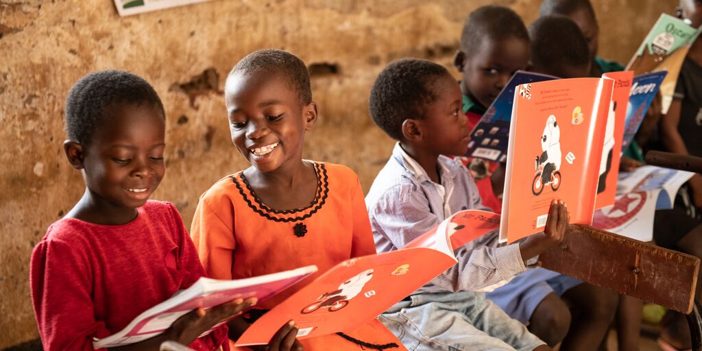 Book_Aid's tweet photo. Very best wishes for a Happy New Year.​

We're looking forward sending even more brand-new books worldwide in 2025. https://t.co/ZWkcSqmQgw