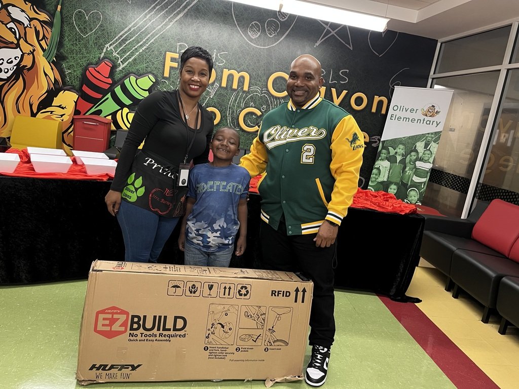 BhamCitySchools's tweet photo. Students with perfect or good attendance at Glen Iris, Oliver and Tuggle had the chance to win a bicycles and other prizes. Congratulations kids! #SuccessStartsHere https://t.co/Ithey4HRu1