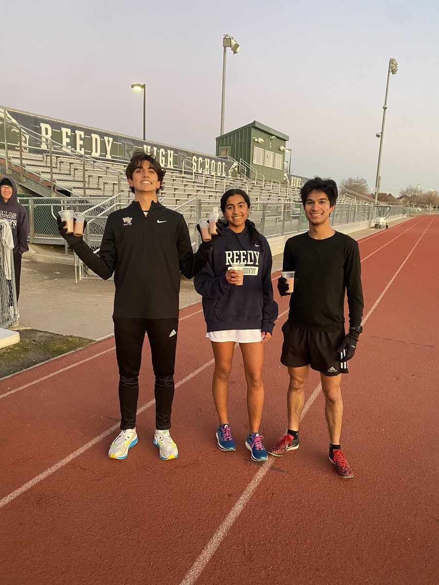 Caleb_Breeden1's tweet photo. 2024 Chocolate Milk Mile Medalists

🥇 Danny - 5:37.94
🥈 Sounak - 5:49.27
🥉 Sahasra - 6:44.97 

Always a fun way to end the semester! https://t.co/5oRd4HU5SJ