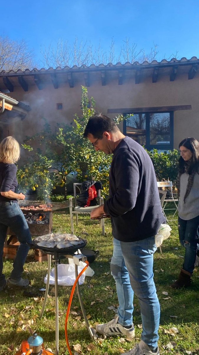 Martanyos (@martanyos) on Twitter photo Ocells, gripaus, tortugues, vespes, formigues i peixicus... tota l'àrea de Biologia Animal d'<a href="/UdGCiencies/">Facultat de Ciències</a> us desitja unes molt bones vacances de Nadal! Ocells, gripaus, tortugues, vespes, formigues i peixicus... tota l'àrea de Biologia Animal d'<a href="/UdGCiencies/">Facultat de Ciències</a> us desitja unes molt bones vacances de Nadal!