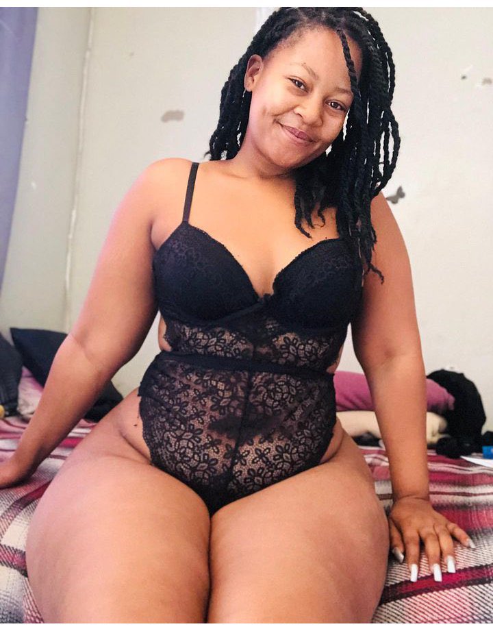 AfricanCurved's tweet photo. The smile 😻 https://t.co/NyenW7LwCe