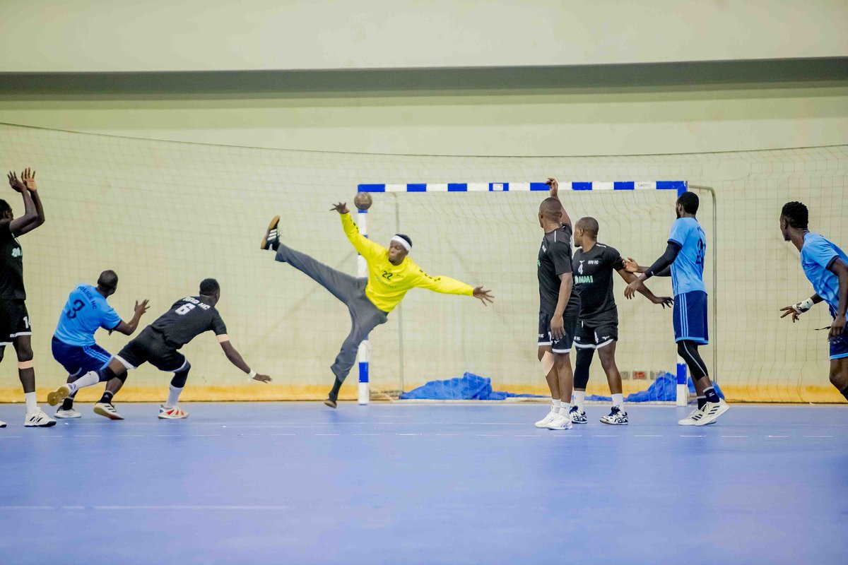 FerwahandRwanda's tweet photo. HT
APR HC 13-11 POLICE HC
#ECAHFHANDBALL https://t.co/za7MhoSX0f