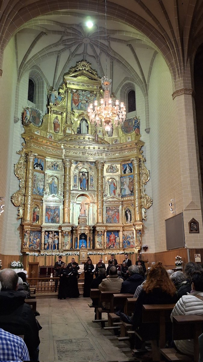 José Miguel Montes (@josemimontes83) on Twitter photo Disfrutando del concierto navideño de <a href="/CoralPamplona/">CoralCámaraPamplona</a>, organizado por Fundación Diario de Navarra en colaboración con la Asociación de Familiares de Personas con Alzheimer en Navarra, en la iglesia pamplonesa de Santo Domingo. Disfrutando del concierto navideño de <a href="/CoralPamplona/">CoralCámaraPamplona</a>, organizado por Fundación Diario de Navarra en colaboración con la Asociación de Familiares de Personas con Alzheimer en Navarra, en la iglesia pamplonesa de Santo Domingo.