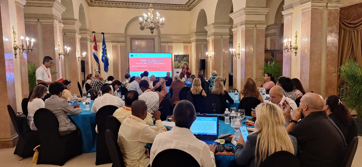 ProgramaCOPOLAD's tweet image. #NEWS Cuba 🇨🇺 begins the process of setting up its National Drug Observatory.

🤝 With @UEenCuba, @MINJUSCUBA and @FIIAPP.

➕ INFO on our website 👉 s.mtrbio.com/kepymoeknx

#DrugPolicies