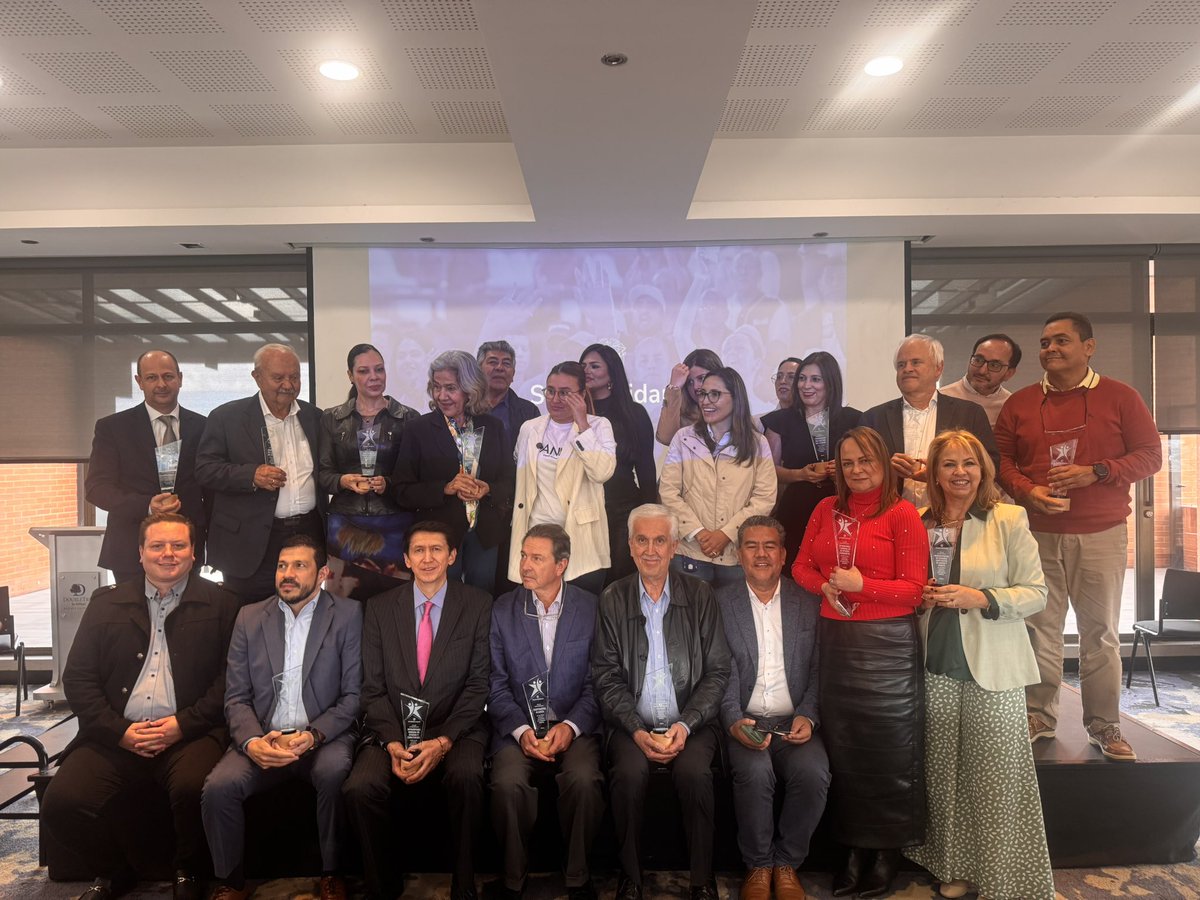 Recibimos por parte de la Superintendencia de la Economía Solidaria, un reconocimiento que destaca nuestro esfuerzo, compromiso y dedicación como empresa solidaria.

¡Seguiremos trabajando por un futuro más solidario y próspero para los microempresarios! <a href="/supersolidaria_/">Supersolidaria</a>