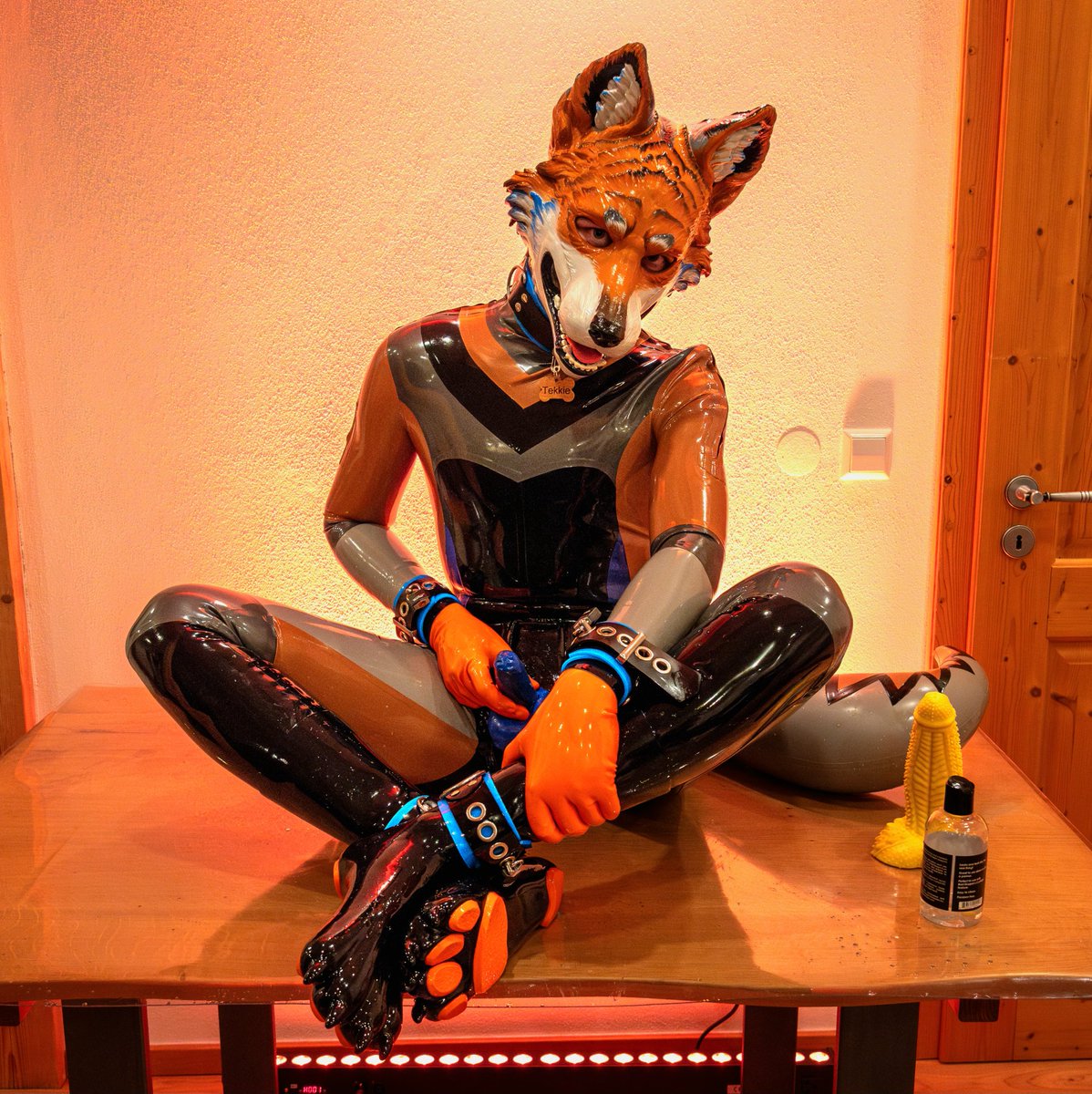 I'm glad you're home now 😁

Let's have a great time together 😘

📸 by <a href="/locked_boy_98/">Lockedboy Sykes</a>