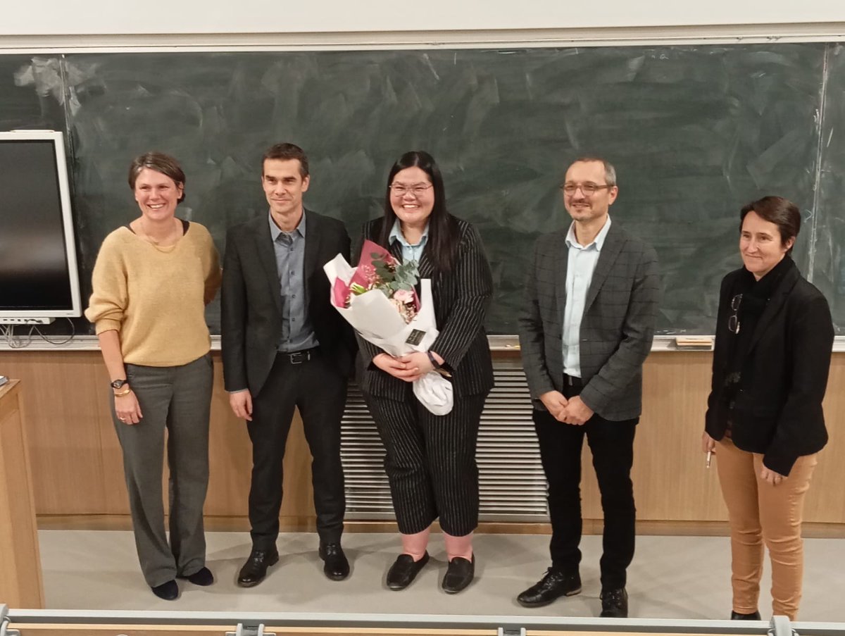 Christophe Thomas (@thomaspolymer) on Twitter photo Congratulations to Dr Upitak (<a href="/Kanokon_Up/">Kanokon</a>)! Thanks to the jury members Karine De Oliveira Vigier, Domitille Giaume and Cédric Fischmeister (@cfischme) <a href="/ThomasPolymer/">Christophe Thomas</a> <a href="/IRCP_Polymer/">COCP</a> <a href="/ChimieParisTech/">Chimie ParisTech | PSL</a> <a href="/psl_univ/">Université PSL</a> Congratulations to Dr Upitak (<a href="/Kanokon_Up/">Kanokon</a>)! Thanks to the jury members Karine De Oliveira Vigier, Domitille Giaume and Cédric Fischmeister (@cfischme) <a href="/ThomasPolymer/">Christophe Thomas</a> <a href="/IRCP_Polymer/">COCP</a> <a href="/ChimieParisTech/">Chimie ParisTech | PSL</a> <a href="/psl_univ/">Université PSL</a>
