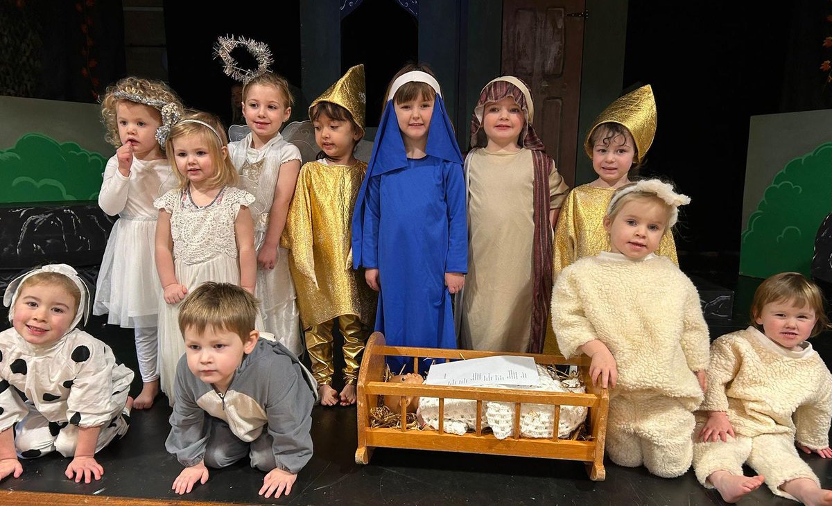 ⭐️Plant y Cylch wedi cael modd i fyw ym mherfformiad Sioe ‘Dolig Deryn sef un rhan o’n dathliadau pen-blwydd yn 50 (diolch i <a href="/TNLComFundWales/">The National Lottery Community Fund Cymru</a>). Ffordd wych i gloi’r flwyddyn! 

⭐️We’ll be closed now until January 6 as our staff have a well-deserved break. Enjoy the festivities!