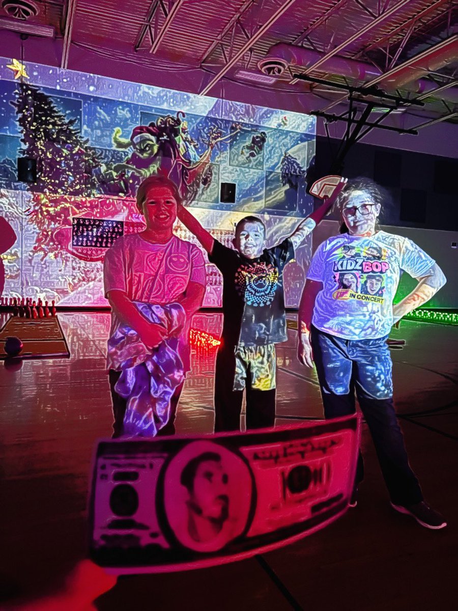 YotesUp's tweet image. Grinch Grand Crew