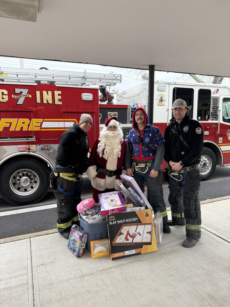 CCS Student Government tweet media