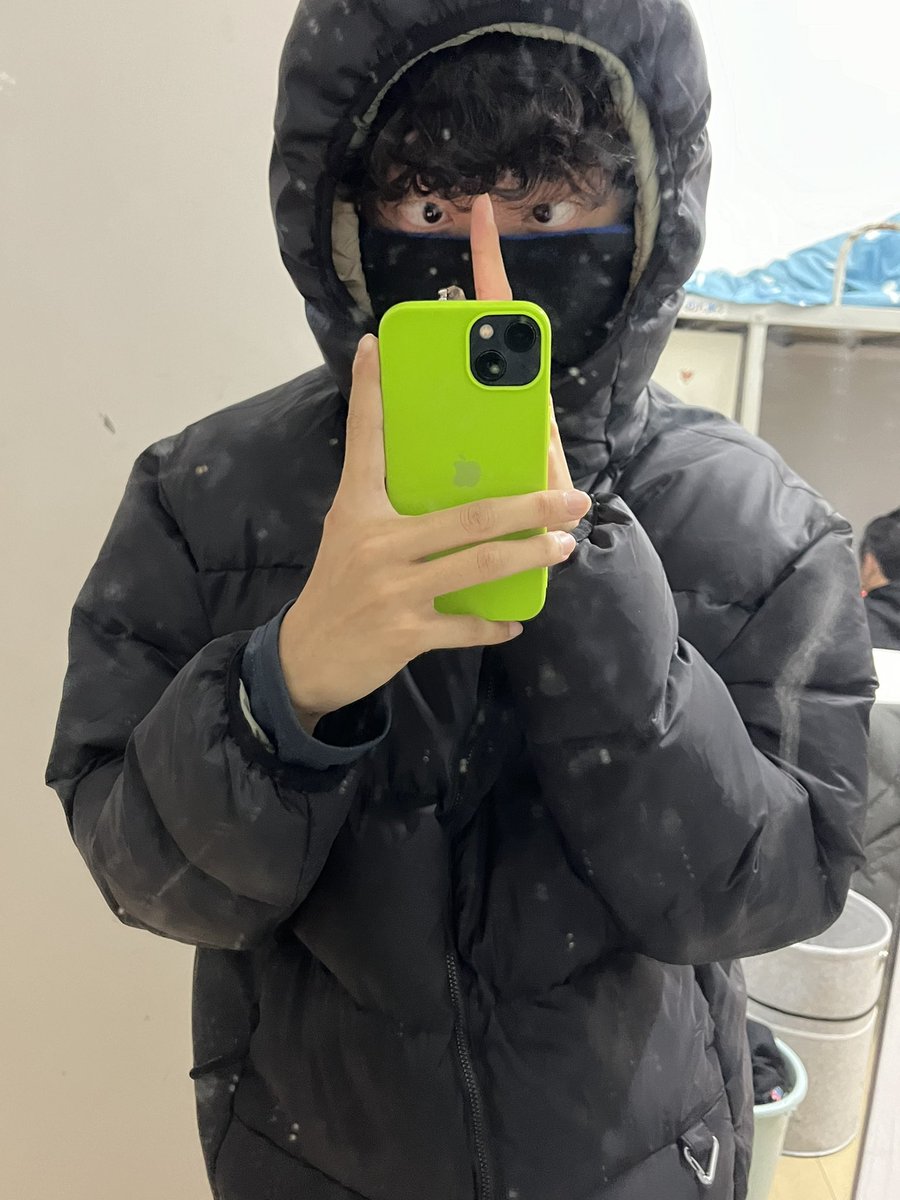 shashoutailesi's tweet photo. 哈哈怪怪的🤨 https://t.co/Tg48bPzSyb