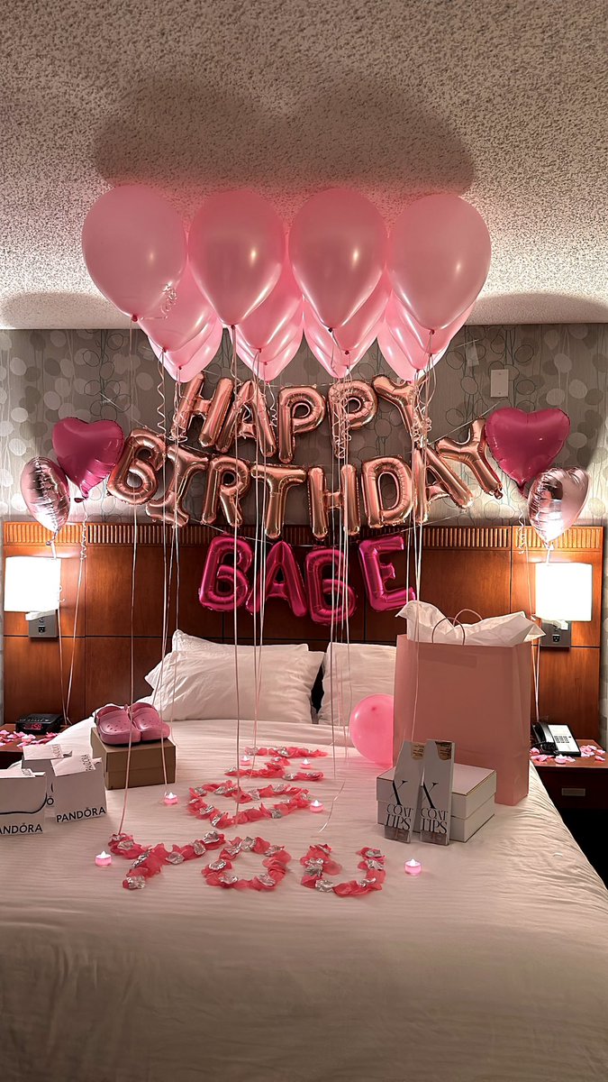 avuljess's tweet photo. I started decorating rooms 2 months ago and since then I’ve been fully booked! I’m so thankful 🥹!!  Im located in the DMV! https://t.co/iwB8adSp8r