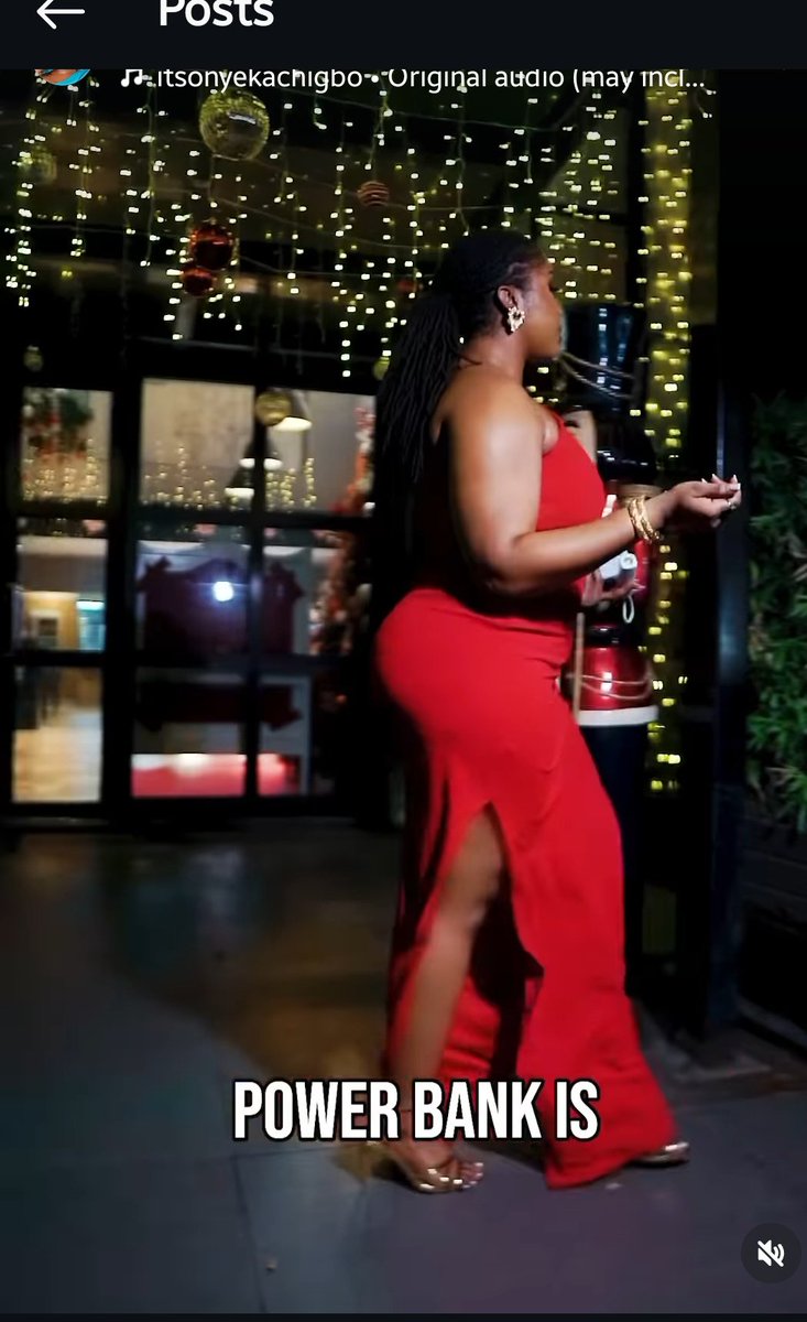 VelmaLucyy's tweet image. My baby made a masterpiece with that ad, I just got to watch every detail of it now, and this is what I got from it😊.

A thread..

ONYEKA X ITEL POWERBANK
CONGRATULATIONS ONYEKA 
#OnyekaAnitaChigbo 
#StayChargedInStyle
#PowerOnTheGo