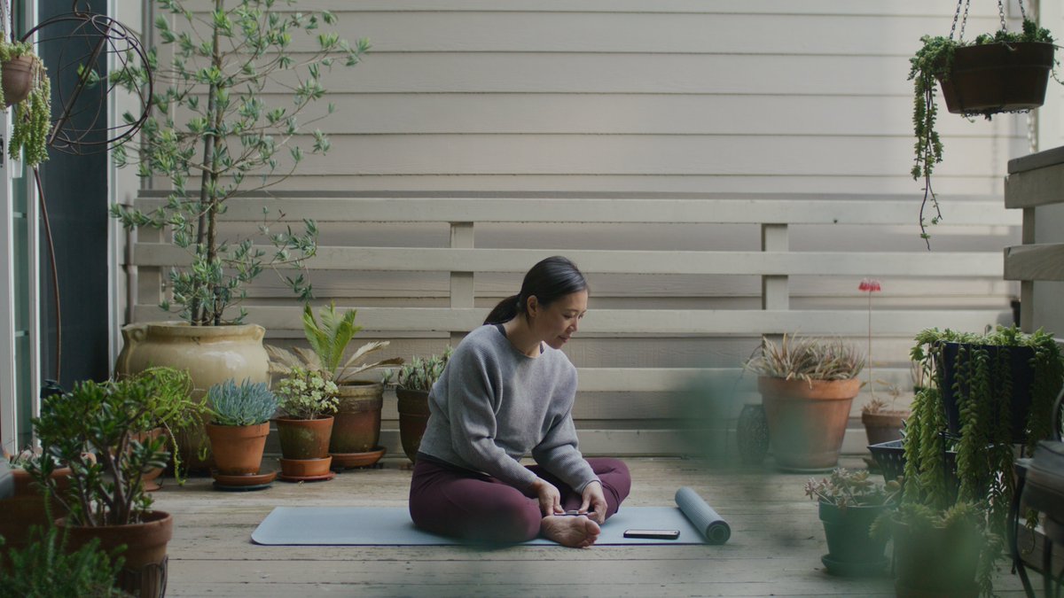 AliveCor's tweet photo. @TheReviewWire featured KardiaMobile 6L–the world’s first FDA-cleared, six-lead personal ECG–in its annual holiday gift guide. Read the article: https://t.co/0o8CCdg3AE

#ECG #EKG #Kardia #AliveCor #HeartHealth #GiftGuide https://t.co/MKBhiKuhNN