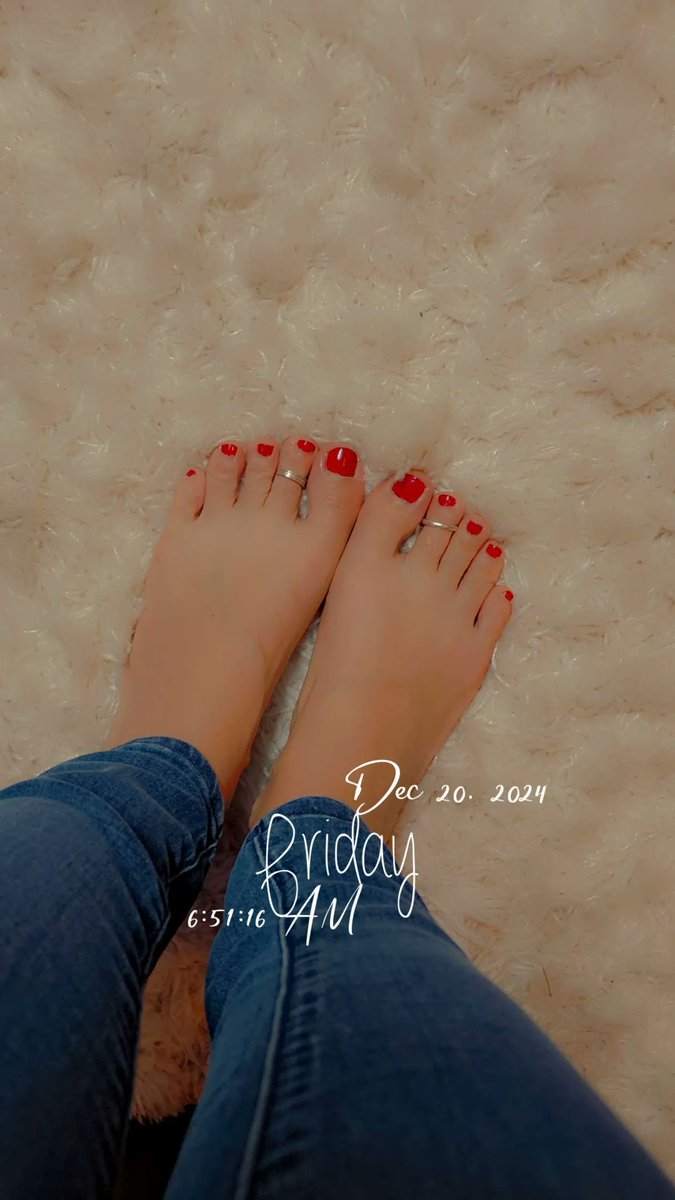 TwinkleToe76112's tweet photo. Good morning my beautiful people!!!! Happy Friday!!
#feetworshi̇p #feetِ#friday https://t.co/DgTKfk8aQv