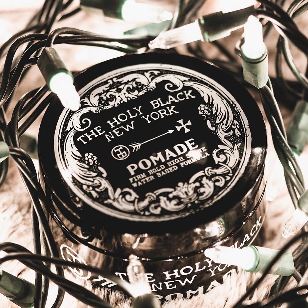 Look Good. Smell Good. Feel Good. Hook someone up this holiday with the good stuff 🏴 #TheHolyBlack #Pomade #LookGoodDoinIt