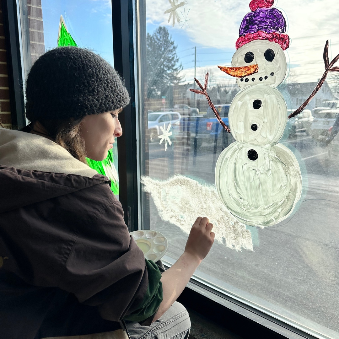 BigSpringSD's tweet photo. ❄️ BSHS Art Club recently brought some festive cheer to the windows at Saylor’s Market! This year, the talented Art Club members painted designs created by our 5th grade students from all three elementary schools.
Stop by Saylor’s to see their fantastic work!
#BSSDproud https://t.co/9cYCpiruF4