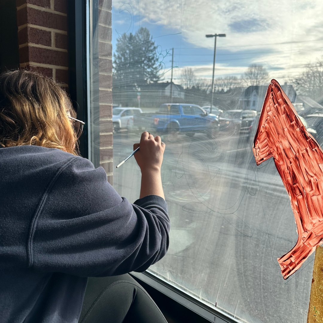 BigSpringSD's tweet photo. ❄️ BSHS Art Club recently brought some festive cheer to the windows at Saylor’s Market! This year, the talented Art Club members painted designs created by our 5th grade students from all three elementary schools.
Stop by Saylor’s to see their fantastic work!
#BSSDproud https://t.co/9cYCpiruF4