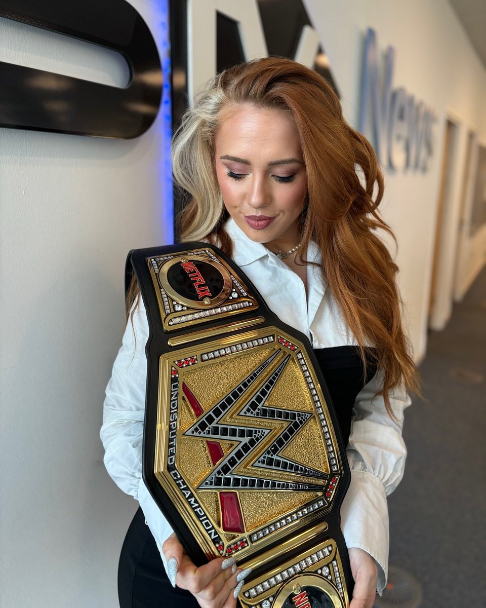 I'm the real WWE champion! 😈