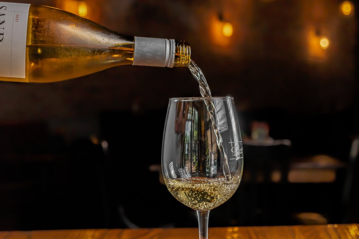 R&R Crafthouse (@randrcrafthouse) on Twitter photo 🎓 **School’s out, and it’s time to celebrate, Teachers!** 📚 Join us at <a href="/RandRCrafthouse/">R&R Crafthouse</a> for **Happy Hour just for you**🍹
**When:** From 2 PM to 6 PM today! Relax with your fellow educators, enjoy special discounts on drinks, & toast to the end of another great school term. 🍻 🎓 **School’s out, and it’s time to celebrate, Teachers!** 📚 Join us at <a href="/RandRCrafthouse/">R&R Crafthouse</a> for **Happy Hour just for you**🍹
**When:** From 2 PM to 6 PM today! Relax with your fellow educators, enjoy special discounts on drinks, & toast to the end of another great school term. 🍻