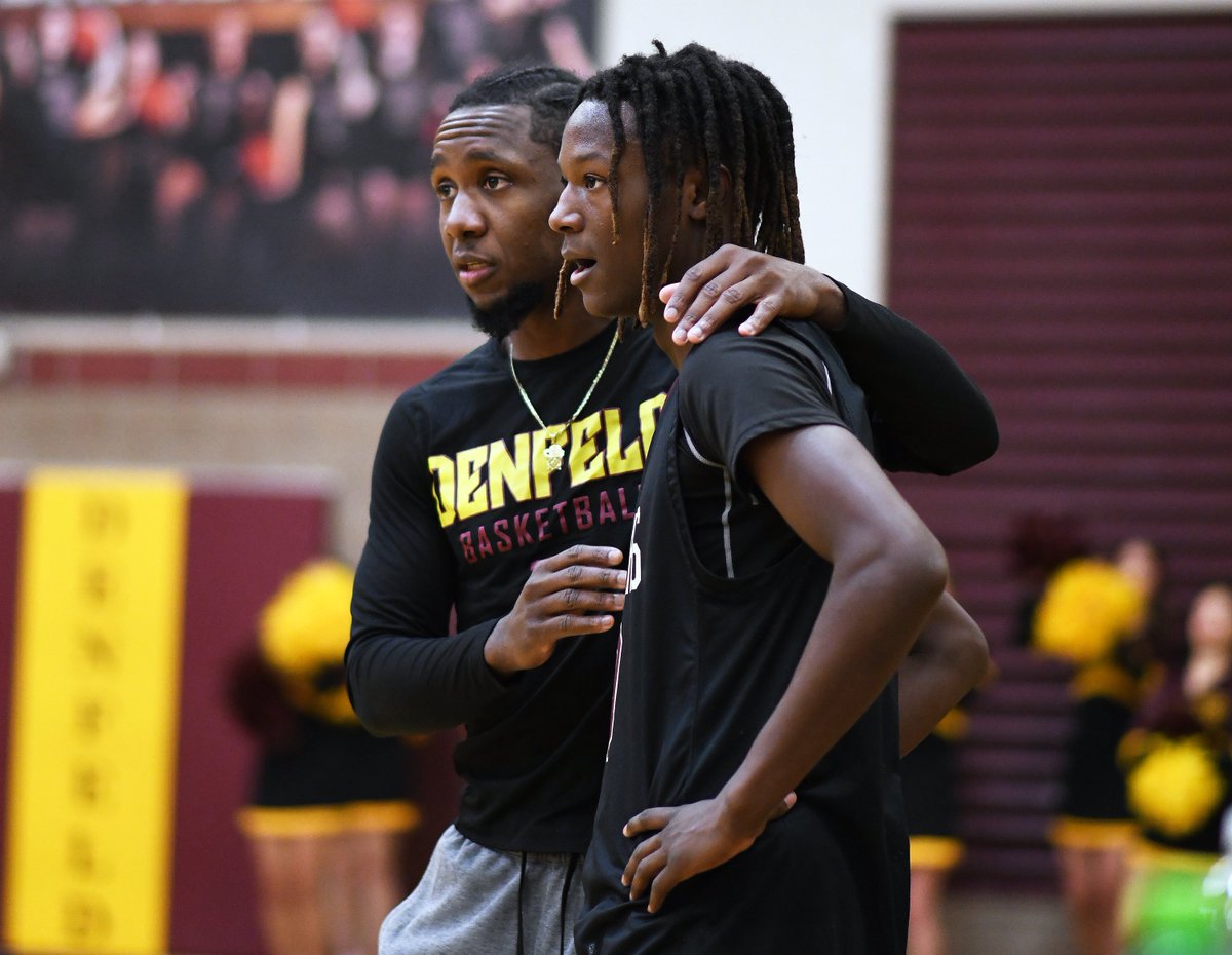 Howie Hanson (@howiehanson) on Twitter photo Duluth Denfeld boys basketball coach Phill Homere and star junior point guard Lee Brooks, Jr. <a href="/DHunterFootball/">Duluth Denfeld Hunter Football</a> <a href="/HunterPrideDHS/">Denfeld High School</a> <a href="/DenfeldHoops/">Duluth Denfeld Boys Basketball</a> <a href="/DHS_superfans/">Denfeld Superfans</a> Duluth Denfeld boys basketball coach Phill Homere and star junior point guard Lee Brooks, Jr. <a href="/DHunterFootball/">Duluth Denfeld Hunter Football</a> <a href="/HunterPrideDHS/">Denfeld High School</a> <a href="/DenfeldHoops/">Duluth Denfeld Boys Basketball</a> <a href="/DHS_superfans/">Denfeld Superfans</a>