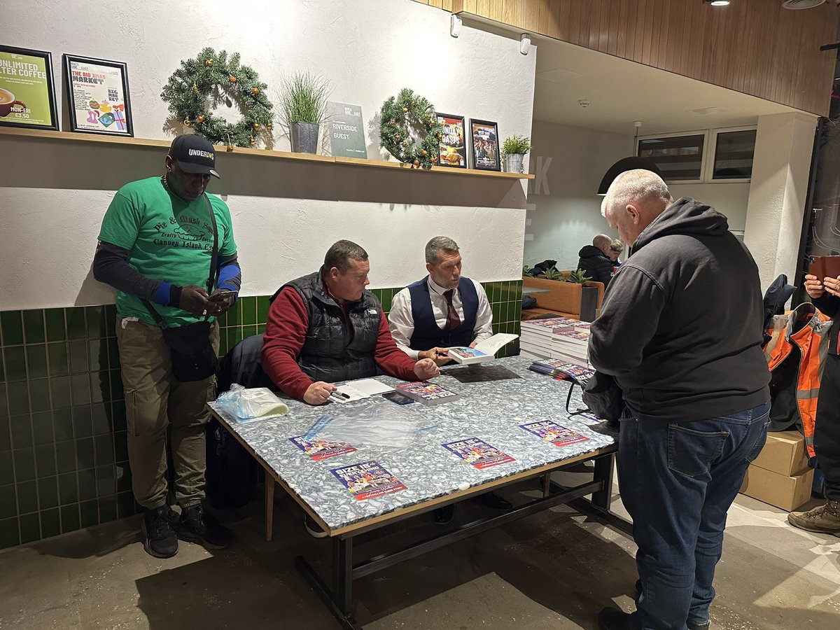 HammersFanzone's tweet photo. We are excited to welcome back Ian @e13events and @jimmywalker001 back to the FZ pre match tomorrow. Make sure you arrive early and get a copy of the new book ‘Size IS (nt) Everything’ 😜⚒️
@realmartincee will be providing the bangers and banter as always! #COYI #HammersFanZone https://t.co/U6AgWgUcMV