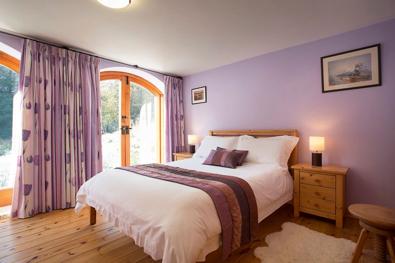 aroundaboutbrit's tweet image. Kale Pot Cottage offers delightful self-catering accommodation in Newtondale, just 10 miles from the bustling market town of Pickering.🏡🌿

🏡 Self Catering
aroundaboutbritain.co.uk/NorthYorkshire…

#NorthYorkMoors #RuralRetreat #Holiday #Accommodation #FamilyHoliday #Pets #NorthYorkshire #UK
