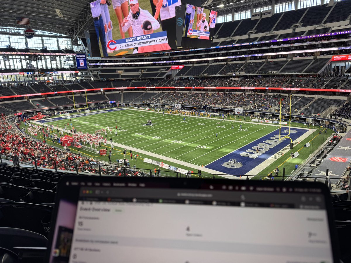 Stadium_Drop's tweet photo. If you’re at the #TXHSFB state games today or tomorrow be sure to scan the QR code at your seats to order your favorite foods and soft drinks to be delivered right to your seats! 

@Matt_Stepp817 @dctf @ATTStadium https://t.co/NYpOkdKikU