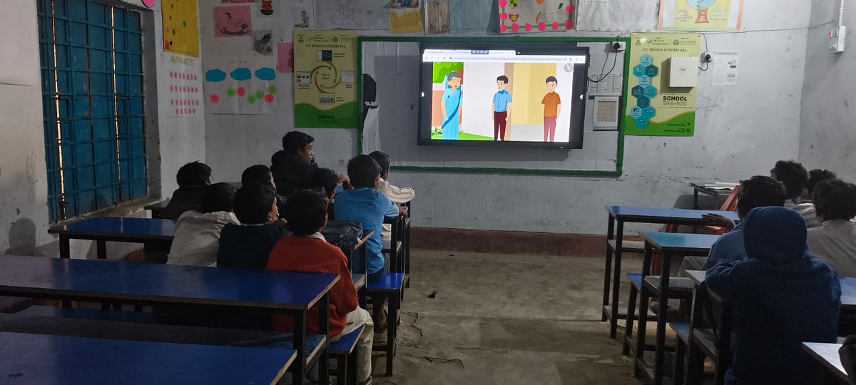 school_in_abox's tweet image. Empowering Young Minds in Munger, Bihar!  

 Excited to share about the impactful work of ITC Mission Sunhera Kal Program Implemented by @wash_institute  &amp;amp; @Humana_India in bringing smart learning to school.

@school_in_abox 
@moineeorg
@arthanvi
@ITCCorpCom
#DigitalLearn #Bihar
