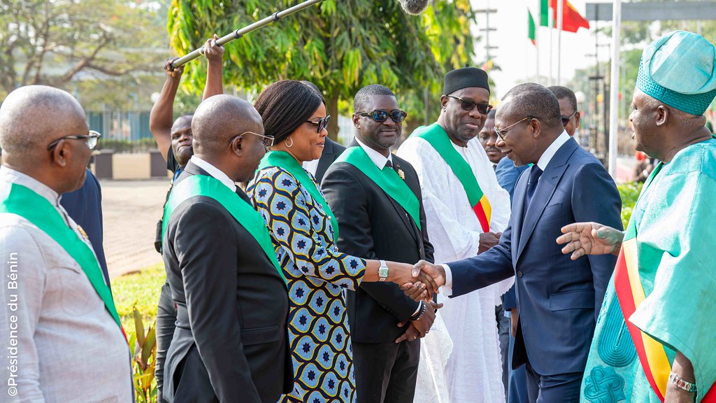 PresidenceBenin's tweet photo. #DiscoursPr #Wasexo #PrBenin :
🚨📢 Retrouvez en téléchargement libre sur le compte Flickr de la @PresidenceBenin, l'ensemble des photos officielles à l'occasion de la délivrance, ce vendredi 20 décembre 2024, du traditionnel message sur l’état de la Nation de S.E.M. @PatriceTalonPR face aux Honorables députés à l'Assemblée nationale à l’adresse => https://t.co/2qzNreNJFa