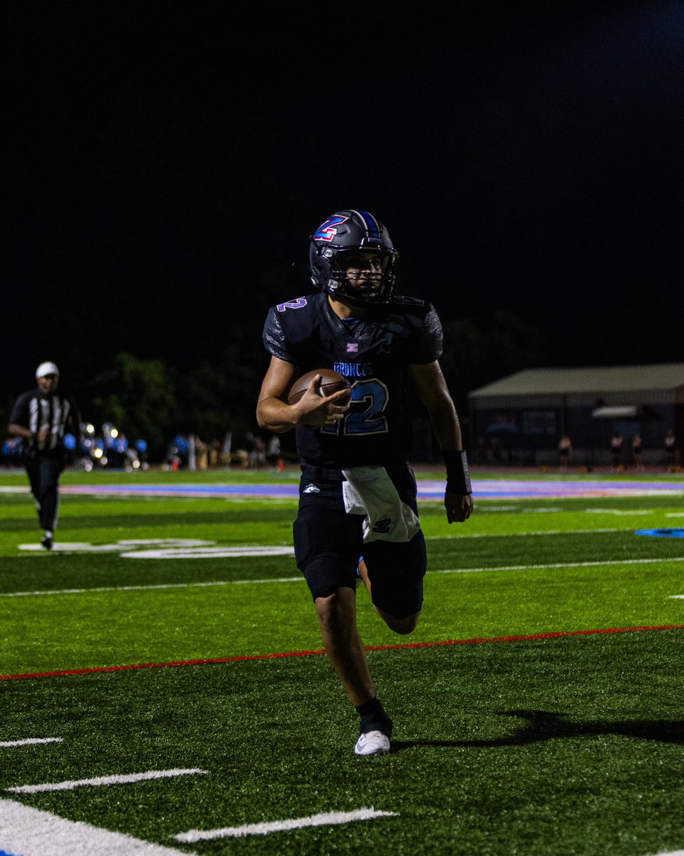 Blessed to have made all-district in a tough and competitive 4-5A district! Hard work pays off 🤷‍♂️🙏 <a href="/_ZHSFootball/">Zachary High Football</a> <a href="/Shaun_Rut/">Shaun Rutherford MEd🎓</a> <a href="/wyattdalton4/">Wyatt Davis</a> <a href="/chessabouche/">Chessa Bouche</a> <a href="/JohnEadsWAFB/">John Eads WAFB-TV</a> <a href="/F_Huggins80/">Felton Huggins Jr.</a> <a href="/OurEsquina/">Our Esquina</a>