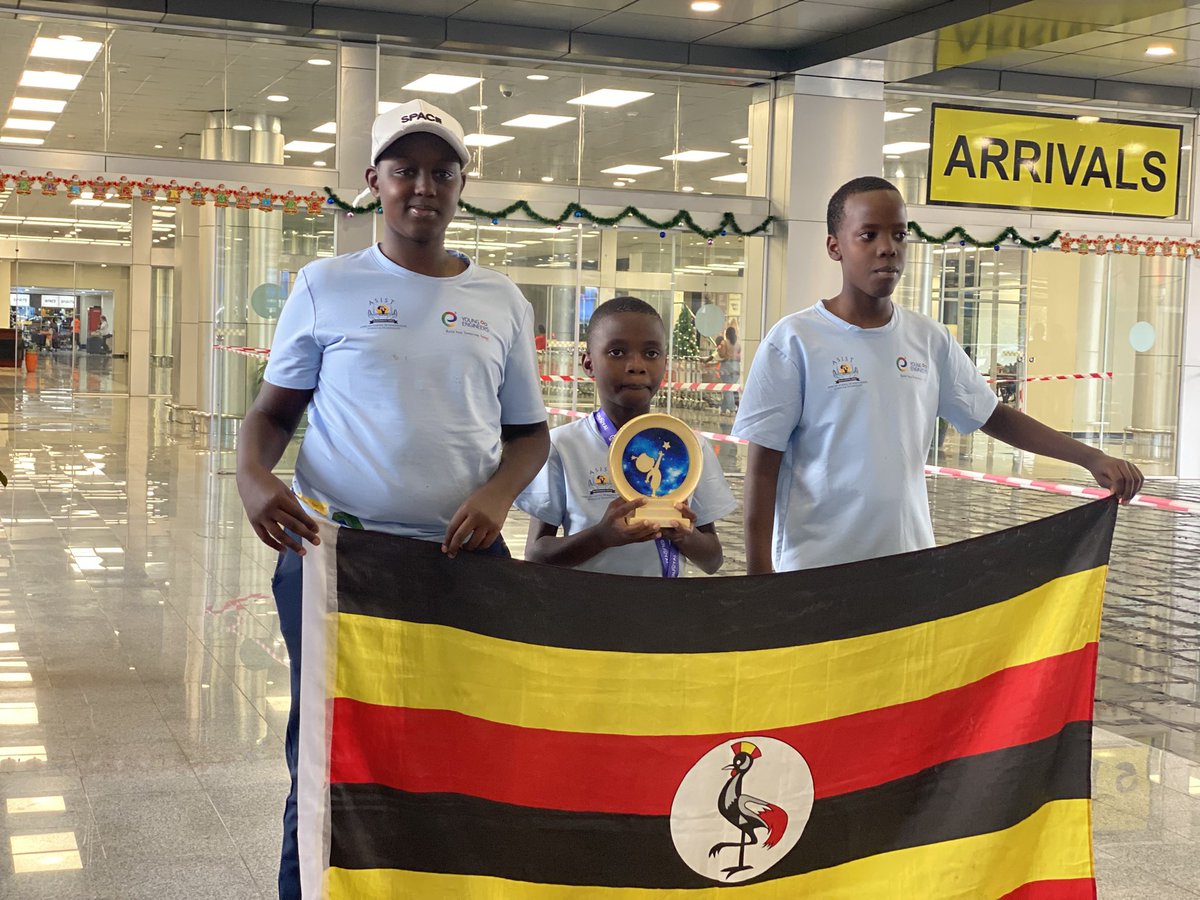 YoungEngneersUG's tweet image. HEROES' WELCOME🇺🇬
We proudly received our young engineers team at Entebbe Airport today, returning from ENJOYAI 2024 Global Final in Shanghai, China as CHAMPIONS of the Galactic Defense Battle 2024 Global Final & winners of the Most Dedicated & Team Spirit Award! Congratulations…