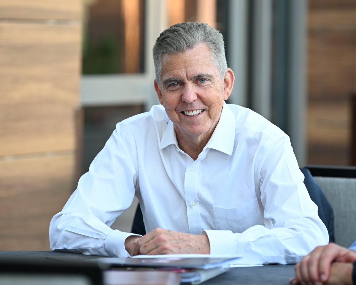 ~The opportunity to grow the 
sport is huge.
Newly elected president Rob Stull OLY kicks off a four-year term which will run all the way to #LA28 in his home country 🇺🇸
uipmworld.org/news/pentathlo…