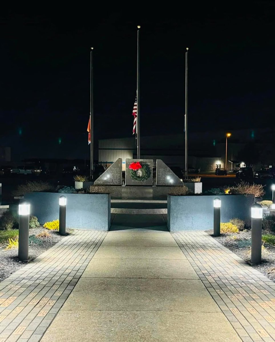op_hawkeye's tweet photo. 12.20.1989 ~ CWO 3 Wilson "Sonny" Owens ๐บ๐ธ
#OpHawkeyeRemembers #SonnyOwens #USArmyAviation #TaskForce160 #OperationJustCause #NightStalkersDontQuit #NSDQ #SilverStar #supportourSOFcommunity #operation_hawkeye
๐ https://t.co/5NC2ag0Up0 https://t.co/LrPy2zZ6Mk
