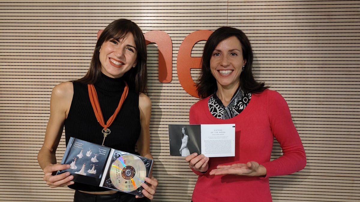 Da Capo al Fine (@capofine) on Twitter photo Susana Gómez Vázquez estuvo en <a href="/elcafedemimi/">El café de Mimí</a> de <a href="/radioclasica/">Radio Clásica</a> para hablar con <a href="/evasandovalRNE/">Eva Sandoval</a> de su nuevo álbum, "Sisters of the moon" publicado por <a href="/eudorarecords/">Eudora Records</a>.
Aquí podéis escucharlo:
rtve.es/play/audios/el…
<a href="/susanagvmusic/">Susana Gomez Vazquez</a> Susana Gómez Vázquez estuvo en <a href="/elcafedemimi/">El café de Mimí</a> de <a href="/radioclasica/">Radio Clásica</a> para hablar con <a href="/evasandovalRNE/">Eva Sandoval</a> de su nuevo álbum, "Sisters of the moon" publicado por <a href="/eudorarecords/">Eudora Records</a>.
Aquí podéis escucharlo:
rtve.es/play/audios/el…
<a href="/susanagvmusic/">Susana Gomez Vazquez</a>