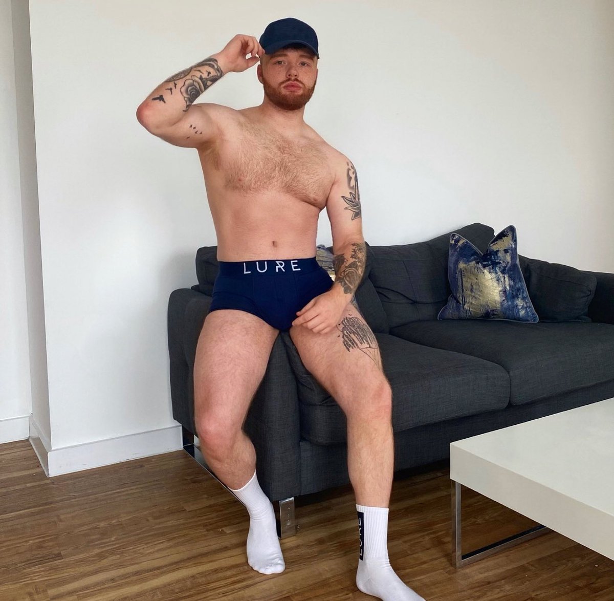 justthatginge's tweet photo. Happy Friday Lads 😏 like and retweet if you’re taking a seat? 😉 https://t.co/MDUrWsjIbc