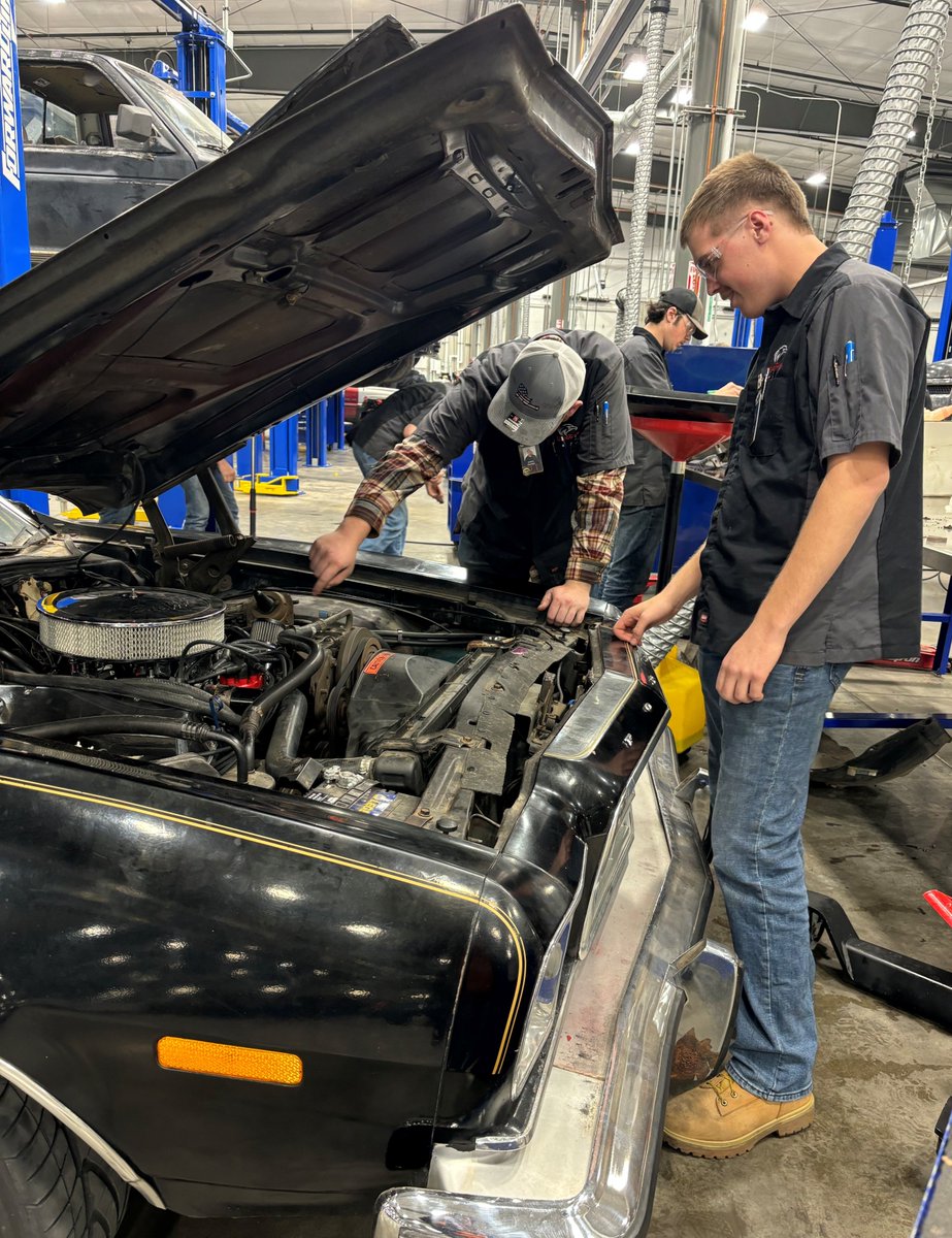 wyotech's tweet photo. Look at all these student projects! 🤩 

#wyotech #tradeschool #intheshop #skilledtrades #handsonlearning #bluecollar #trades https://t.co/1eVZ9yehy6