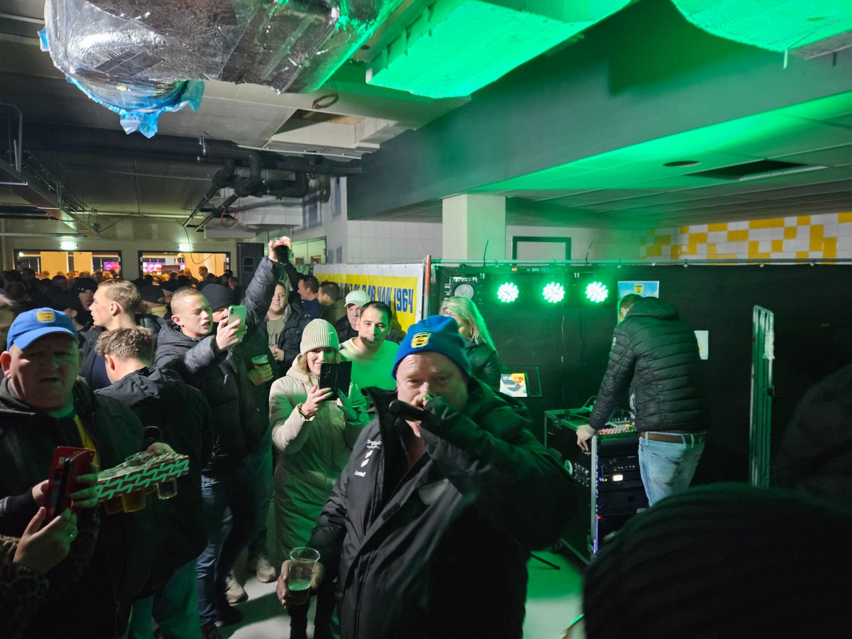 ⚠️ Mededeling ⚠️
Het supportershome is vanavond na de wedstrijd tot 22:30u geopend. 

Vanwege werkzaamheden is er eenmalig een vervroegde sluiting.