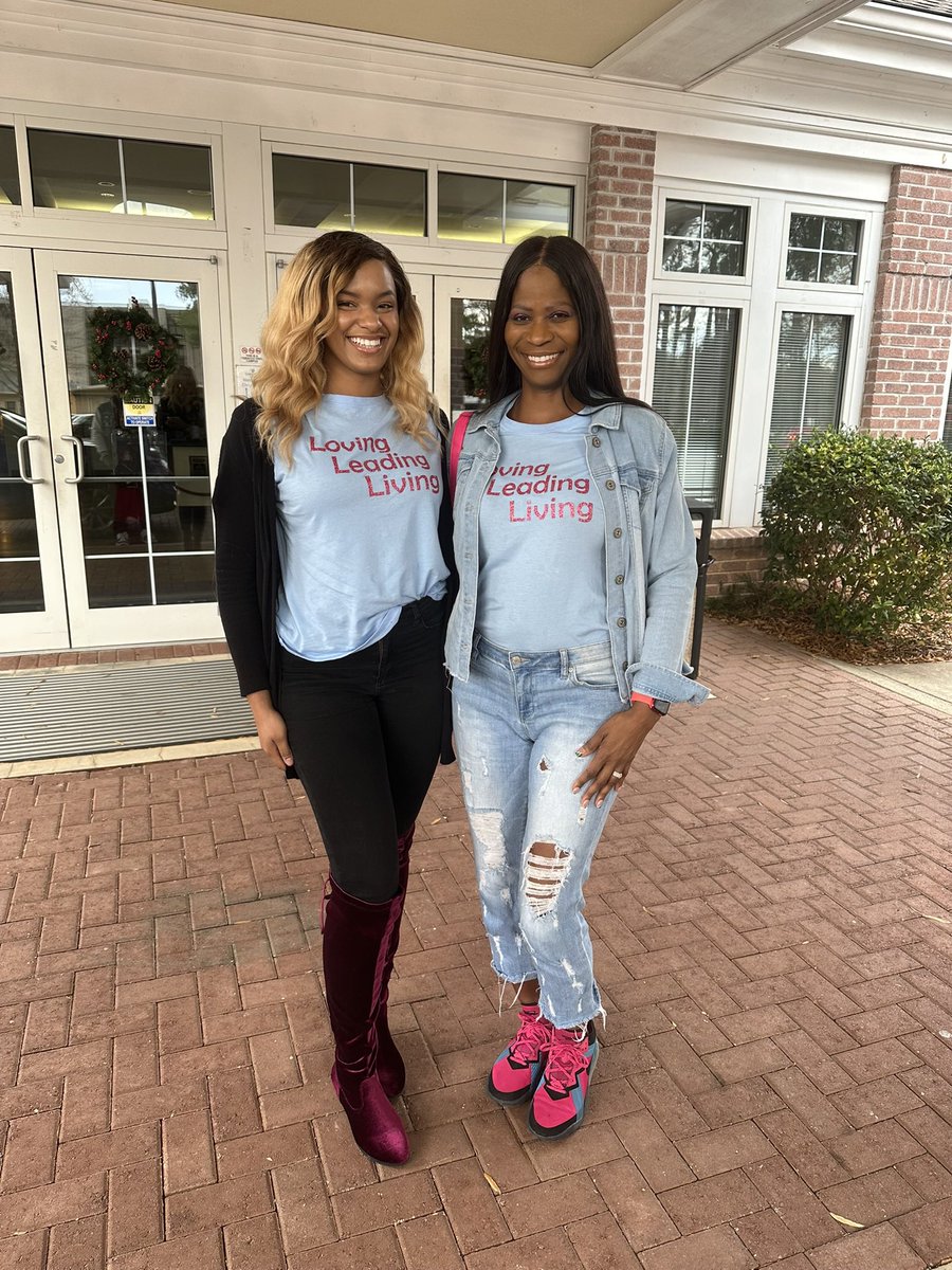 Atlanta’s End of Year Service project is a wrap! Our Stars &amp; Mentors designed blankets for Christian City Senior Living. Visit our blog to see how ALL 3 branches are embodying one of our core values: LOVE ✨
#Togetherweshine #EveryGirlShines