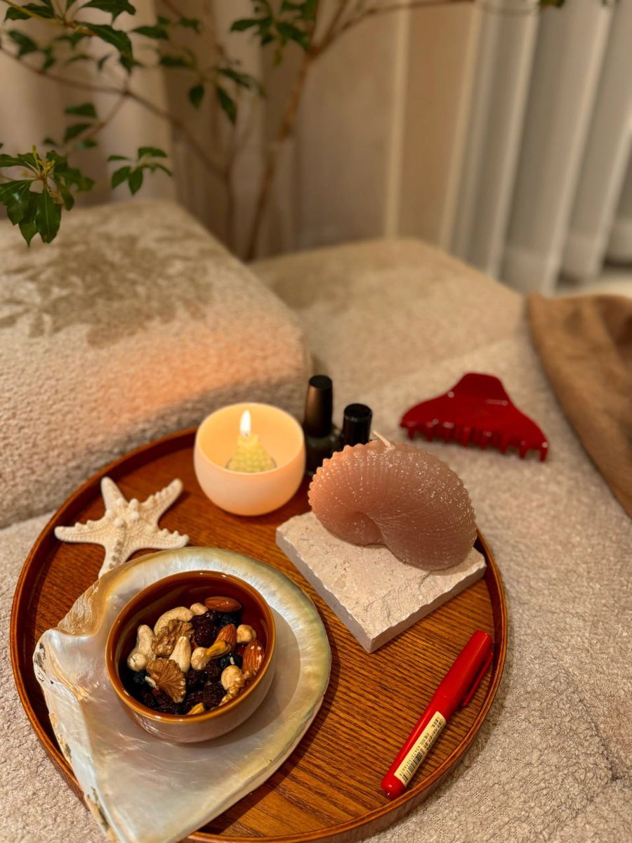 Encrypt_Kate's tweet image. 読書は上達します。勉強は人をたのしめる😃✨