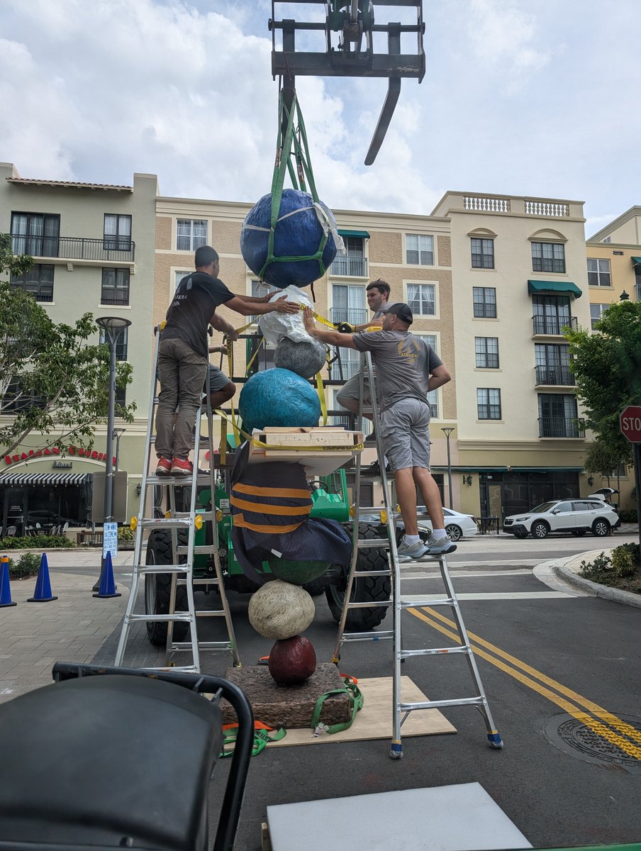 atelier4llc's tweet photo. Taking over a month to plan, Dir. of Gallery &amp; Private Client Svcs. Estevan Collado worked with architects to execute the install of this bronze #AnnieMorris piece in Miami. This was a fun challenge!
📷by Culture Corps
#Atelier4Inc #theecstacyofarthandling https://t.co/HbJTngoS6S