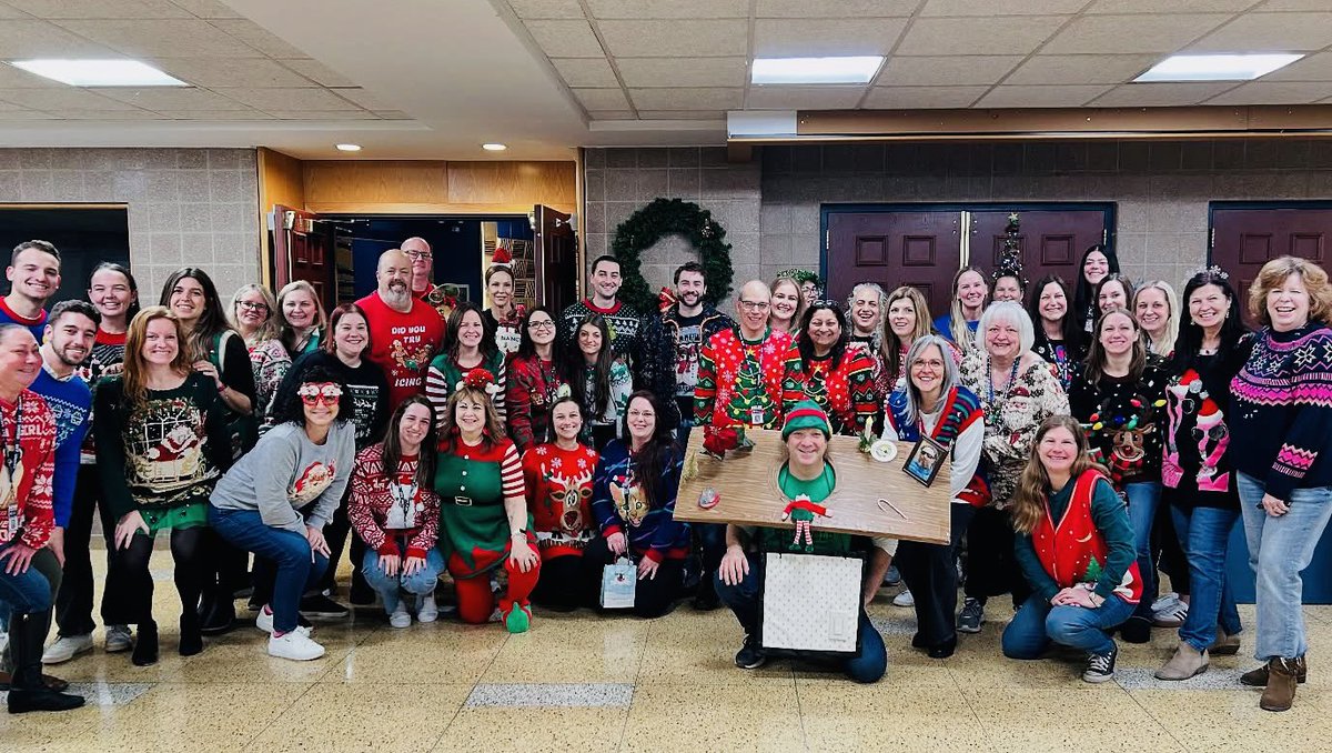 Happy holidays from BHS!!! 🎄🎉❤️